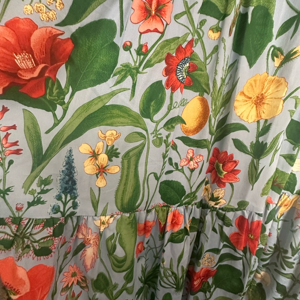 TUCKERNUCK Blooming Botanical Ginger
Floral Maxi Dress Sz Medium - Picture 7 of 10